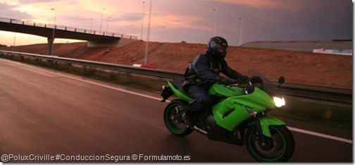 Consejos para no Tener una caida en moto Poluxcriville-formulamoto_es-moto-ruta-autopista-carreteras-conducir-noche-nocturna